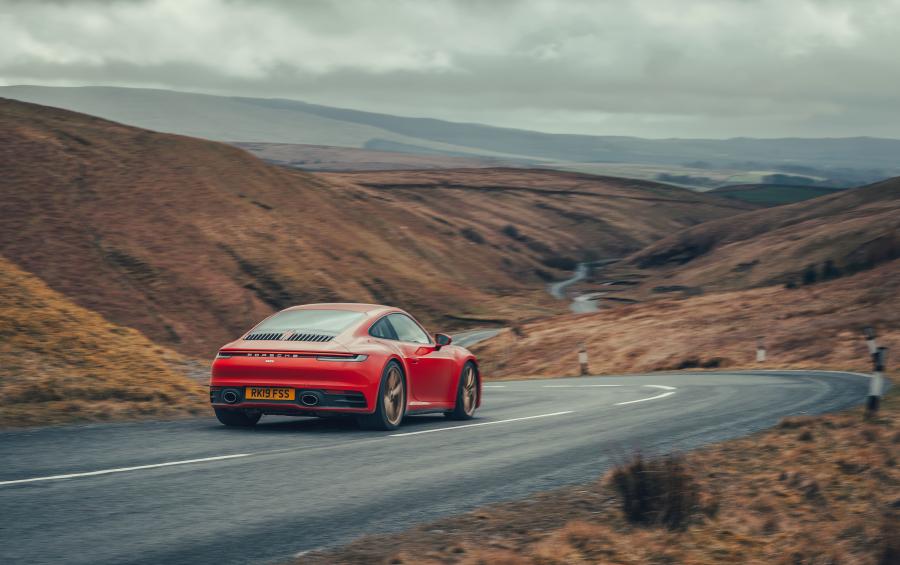 Porsche 911 Carrera S (992) 2019 года  (UK) (фото 22 из 29)